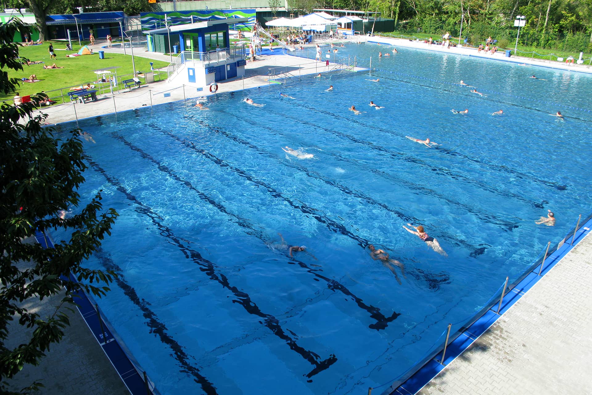 Mehrzweckbecken Freibad Hausen aMotiv 004