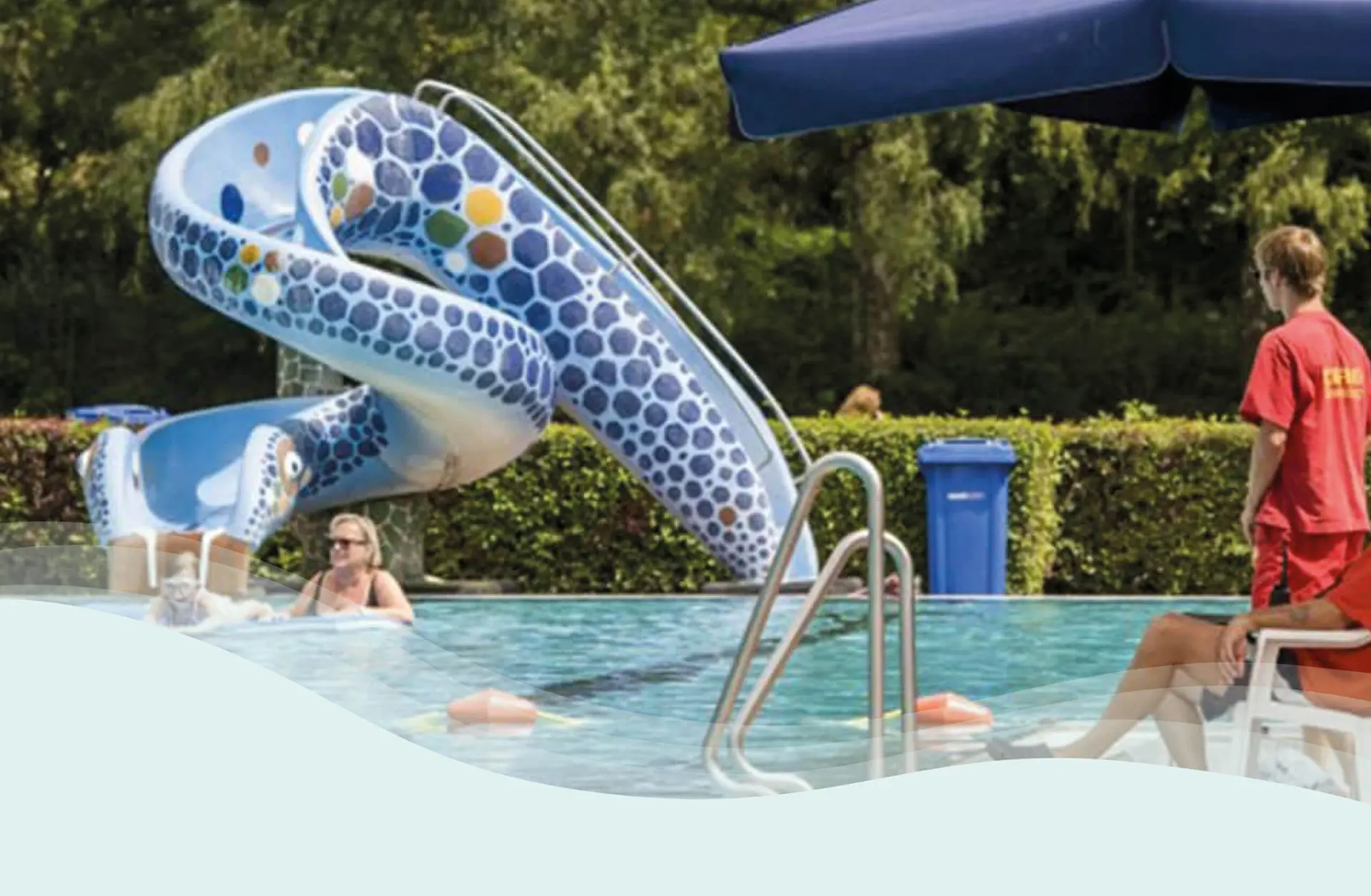 Kinderrutsche im Freibad Nieder Eschbach
