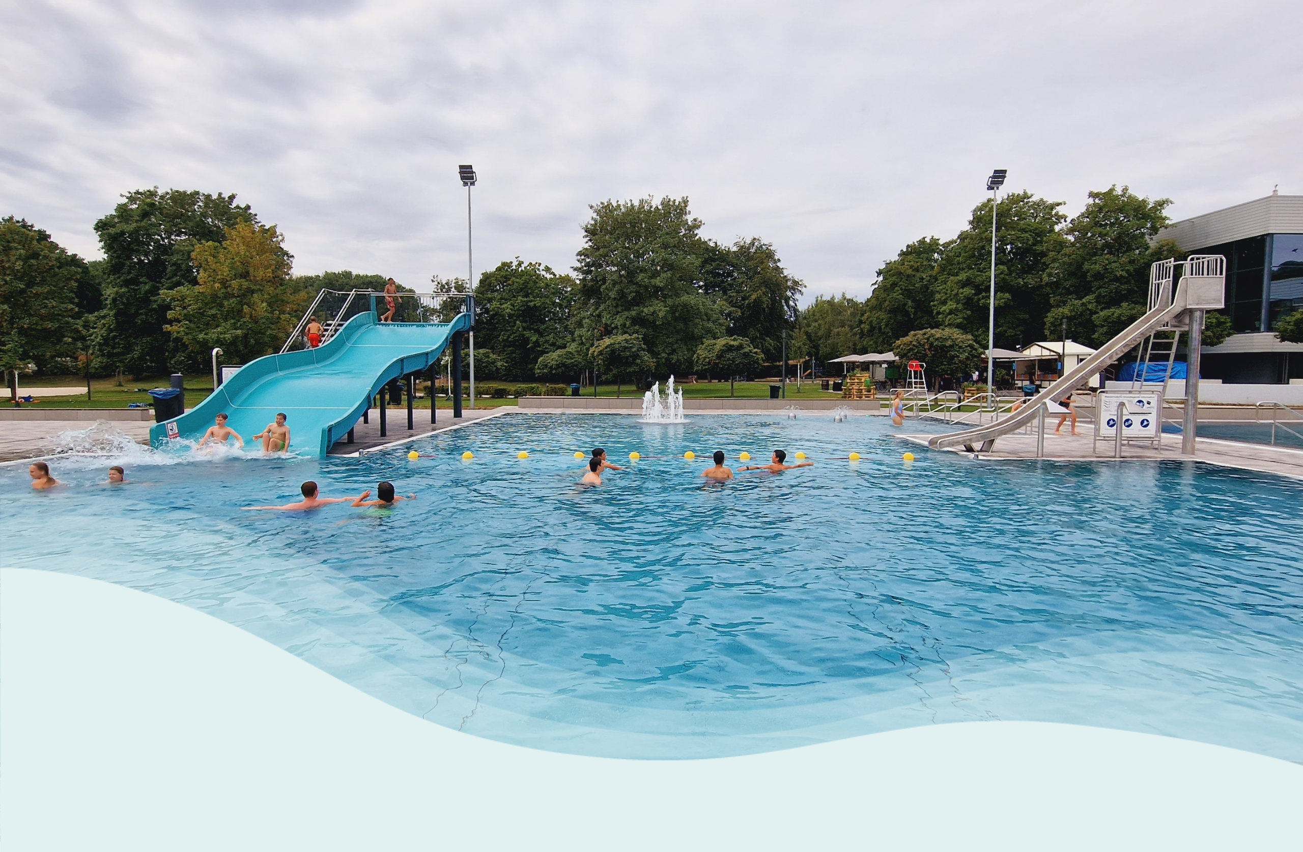 Riedbad Freibad Sliderbilda13scaled
